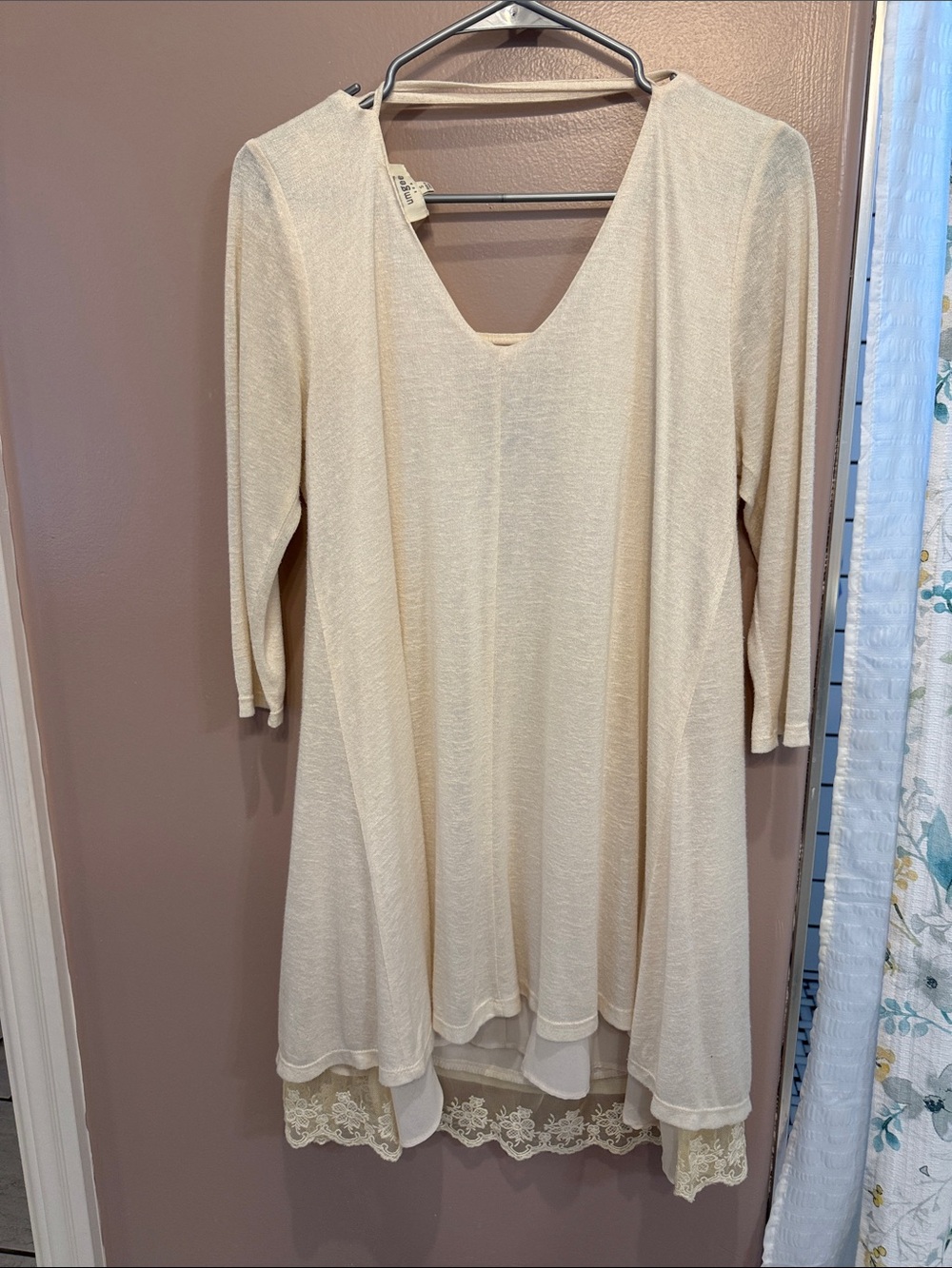 Umgee Cream Lace-Hem Midi Dress